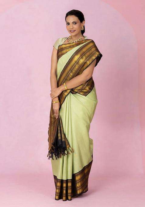Cardamom Green Handloom Korvai Kanchipuram Silk Saree With Zari Buttas With Korvai And Temple Border Design For Women