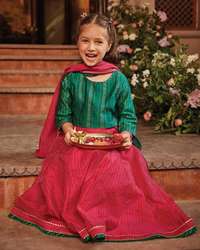 BHAI-DOOJ-GIRL