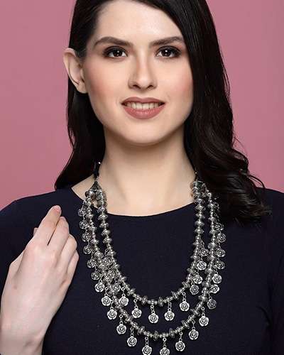 Necklace-Layered-Necklaces