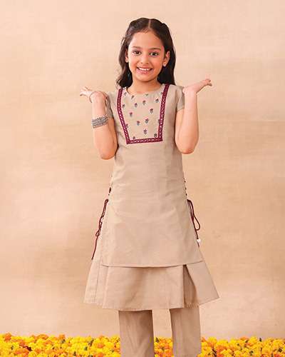Kids-Clothings